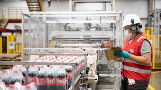 Parceria entre Coca-Cola e Tera Ambiental transforma resíduos industriais em fertilizantes
