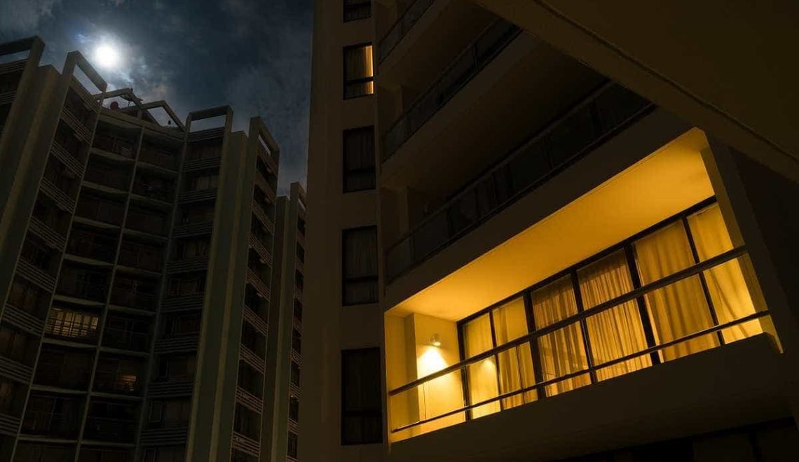 Condomínios buscam alternativas sustentáveis para baratear conta de luz e lidar com apagões - Fitec Tec News