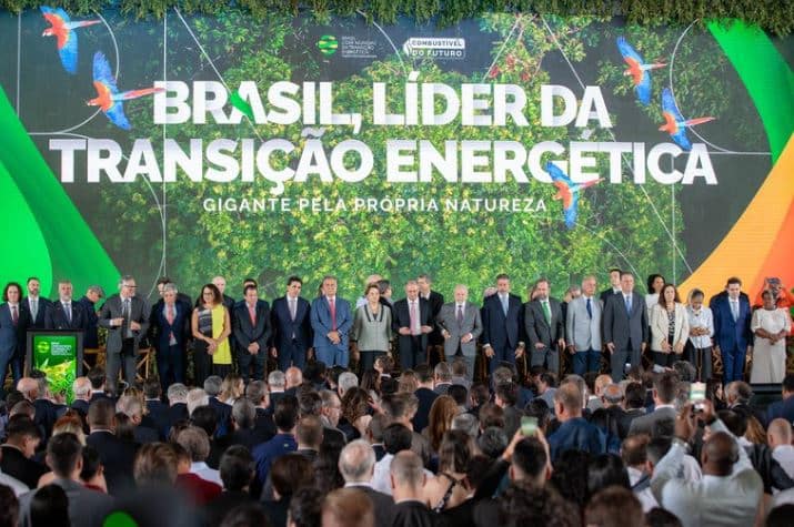 Sanção da Lei do Combustível do Futuro colabora para Brasil avançar na transição energética - Fitec Tec News