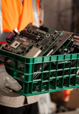 Dia Mundial da Reciclagem para 49% dos brasileiros, lixo eletrônico é o que mais gera dúvidas quanto ao descarte, mostra pesquisa - Fitec Tec News