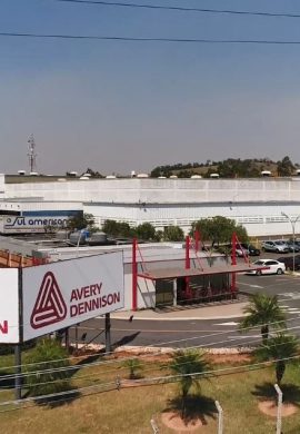 Avery Dennison lança no Brasil a primeira etiqueta térmica direta, com conteúdo reciclado de resíduo pós-industrial - Fitec Tec News